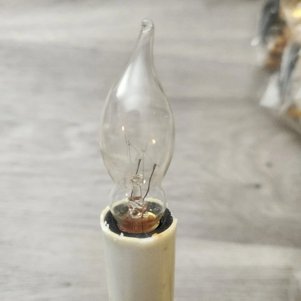 Vintage Lillian Vernon Electric Candle Lamp Set 6‎ Brass Base Christmas 882L00
